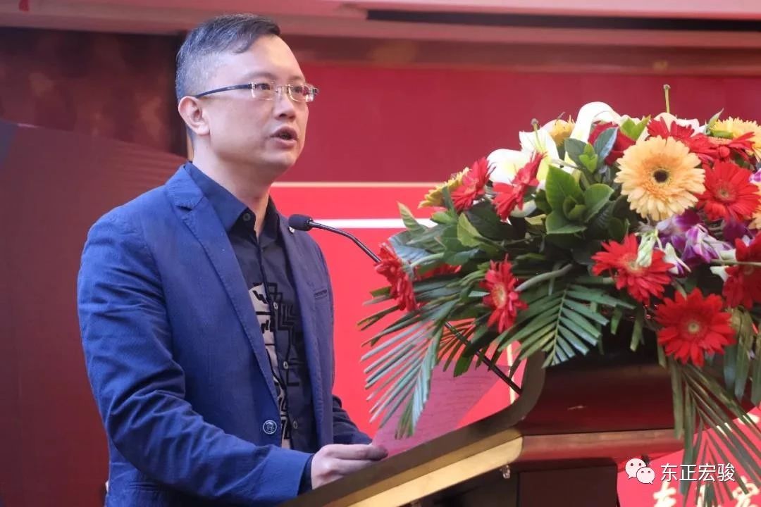 質(zhì)量之星獎牌8.jpg 質(zhì)量之星獎牌8.jpg